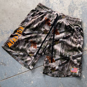 RELAXED CUT EMBROIDERED FLAG SHORTS - CAMO / ORANGE