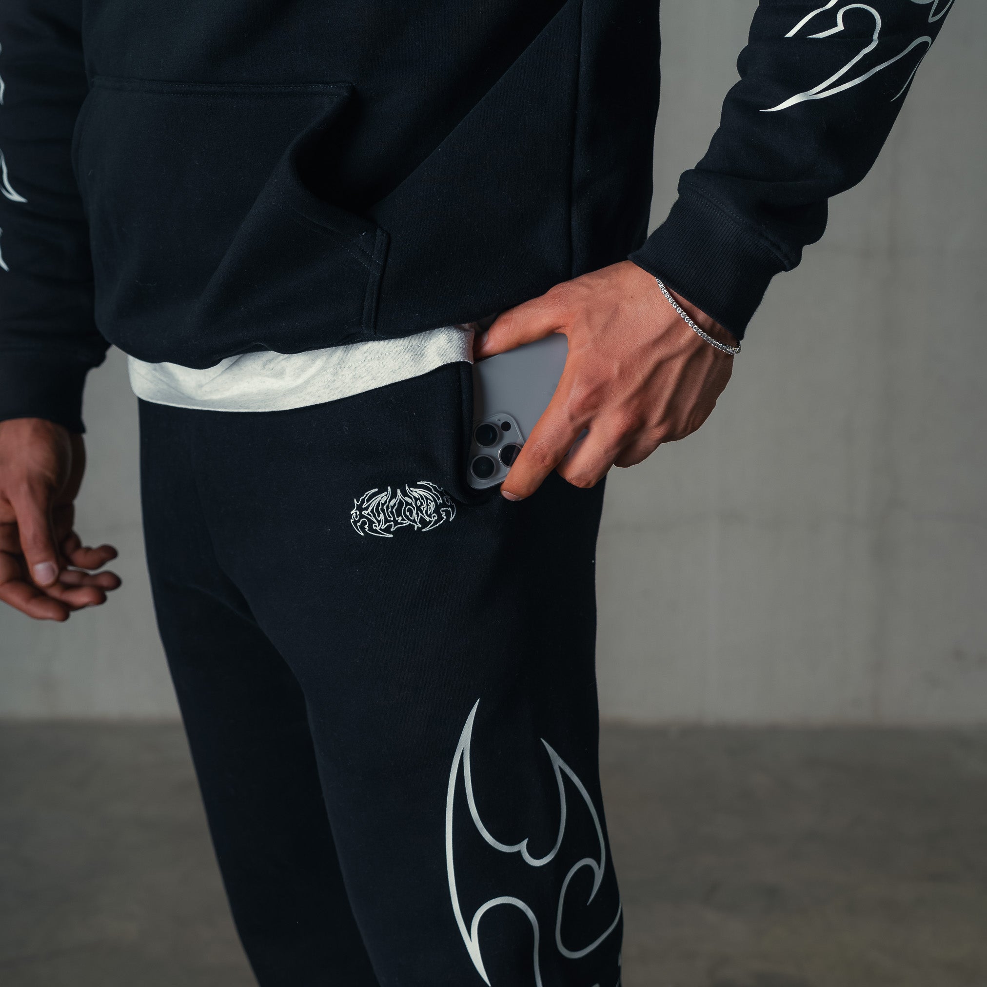 OVERSIZED LUX "TRIBAL" SWEATPANTS - BLACK / WHITE
