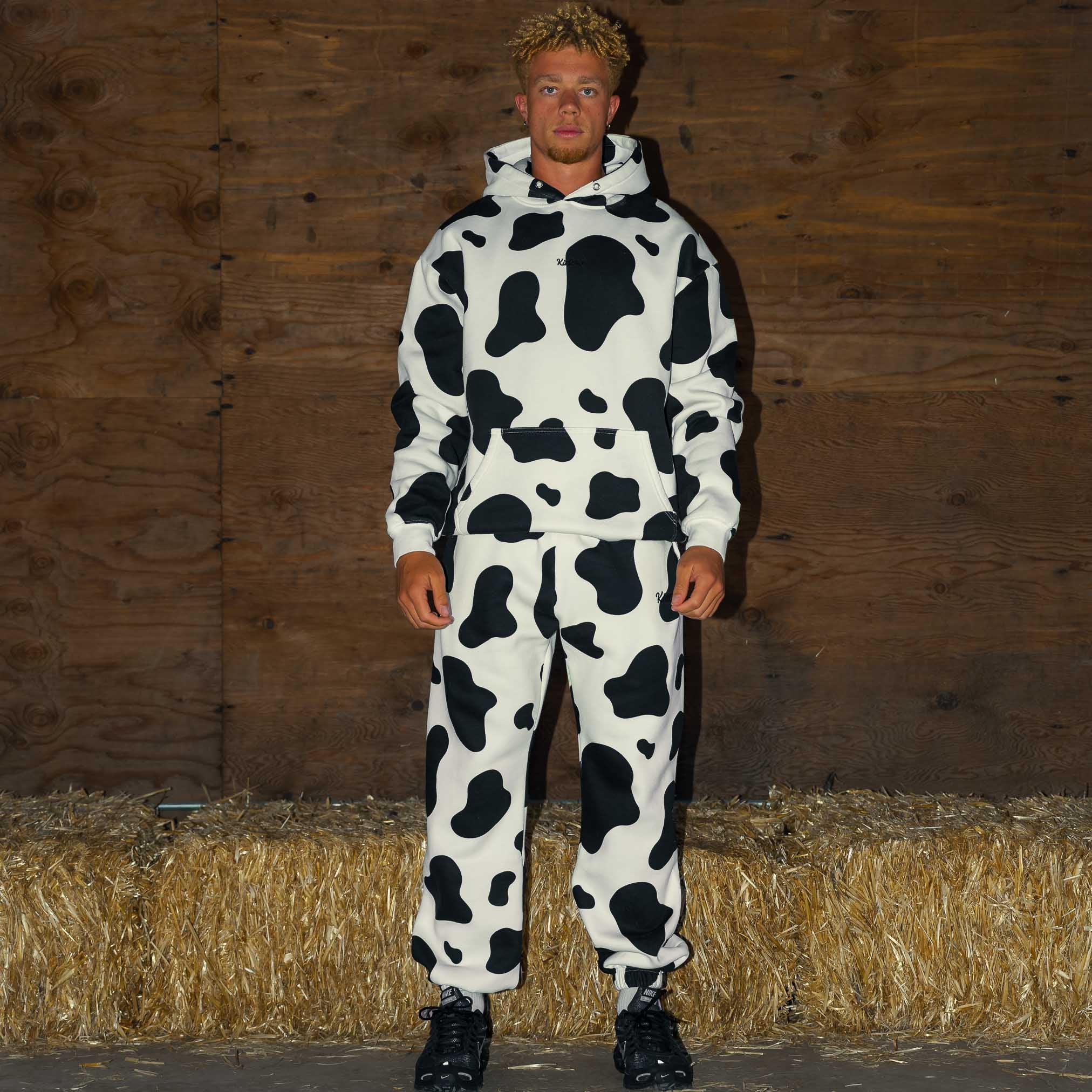 OVERSIZED LUX "MOO MOO" SWEATPANTS - BLACK