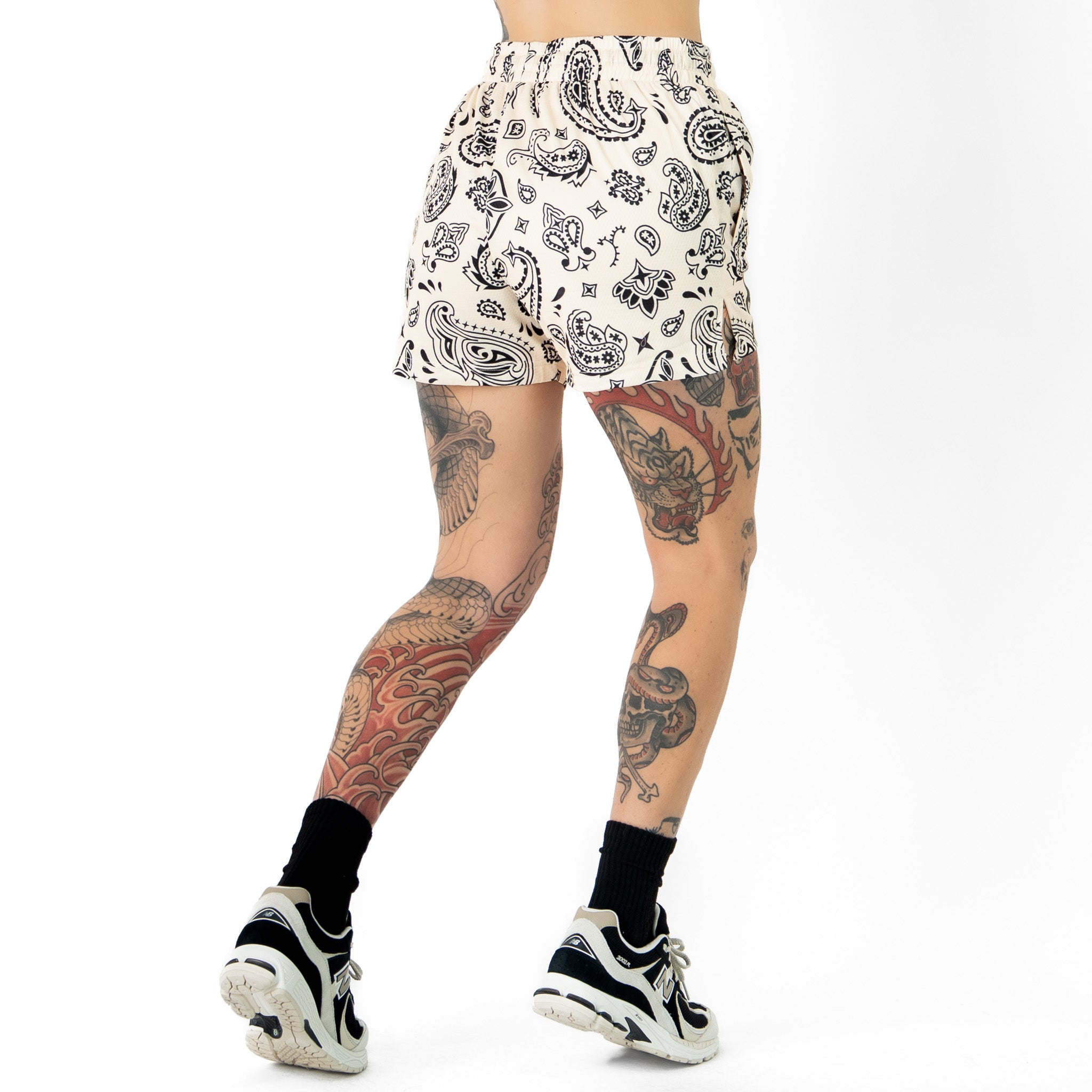 MUAY THAI SHORTS (MID THIGH CUT) BANDANA - CREAM / BLACK