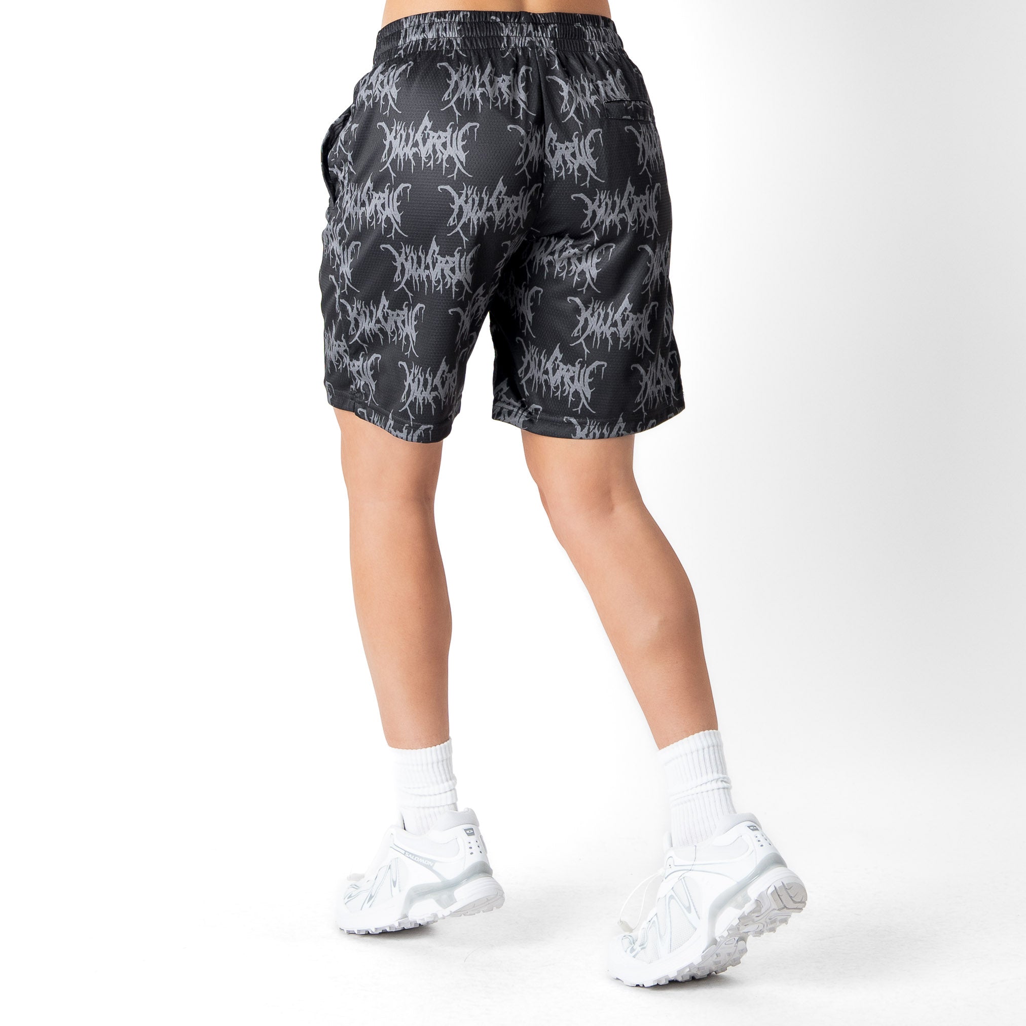 RELAXED CUT SHORTS ALL OVER - BLACKOUT