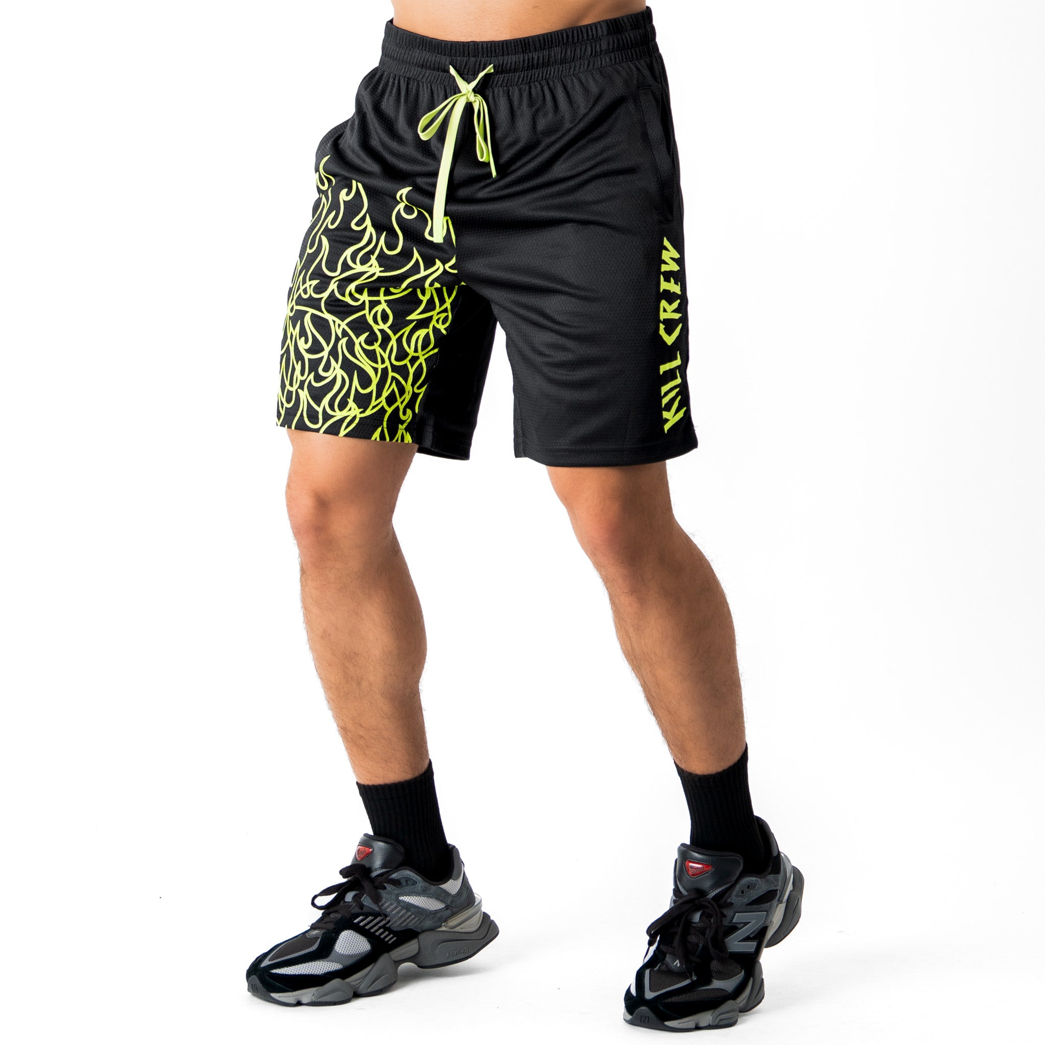 RELAXED CUT SHORTS FLAME - BLACK / GREEN