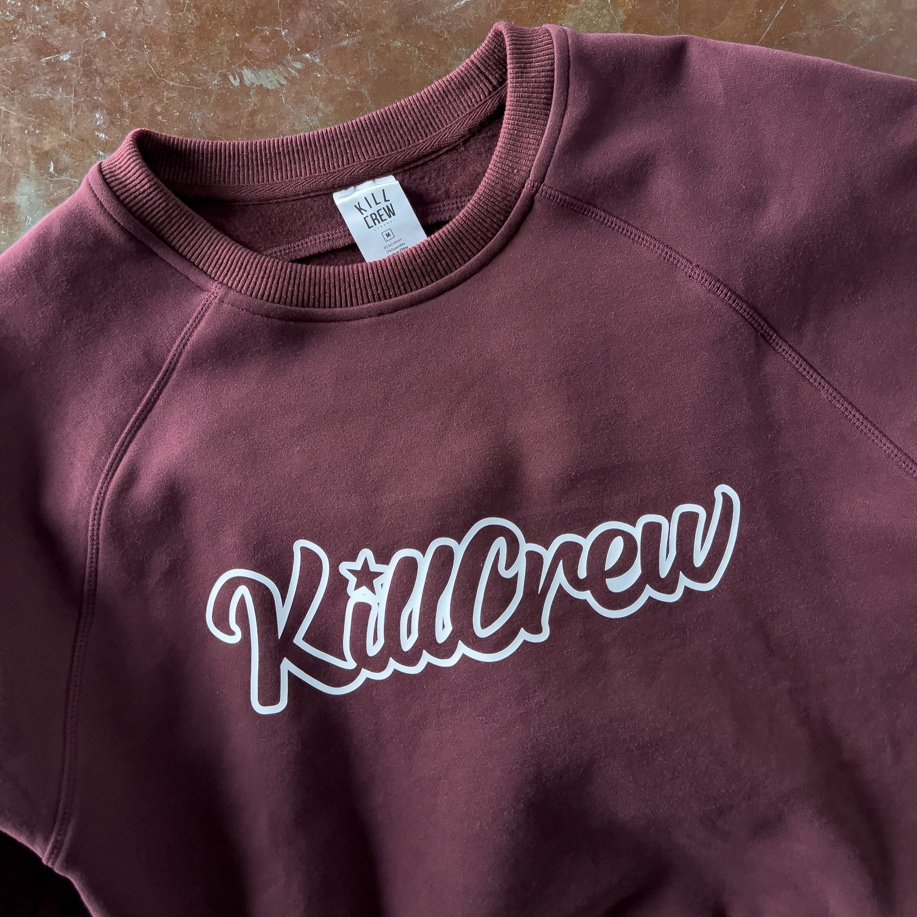 SCRIPT CROP CREW NECK - MAROON