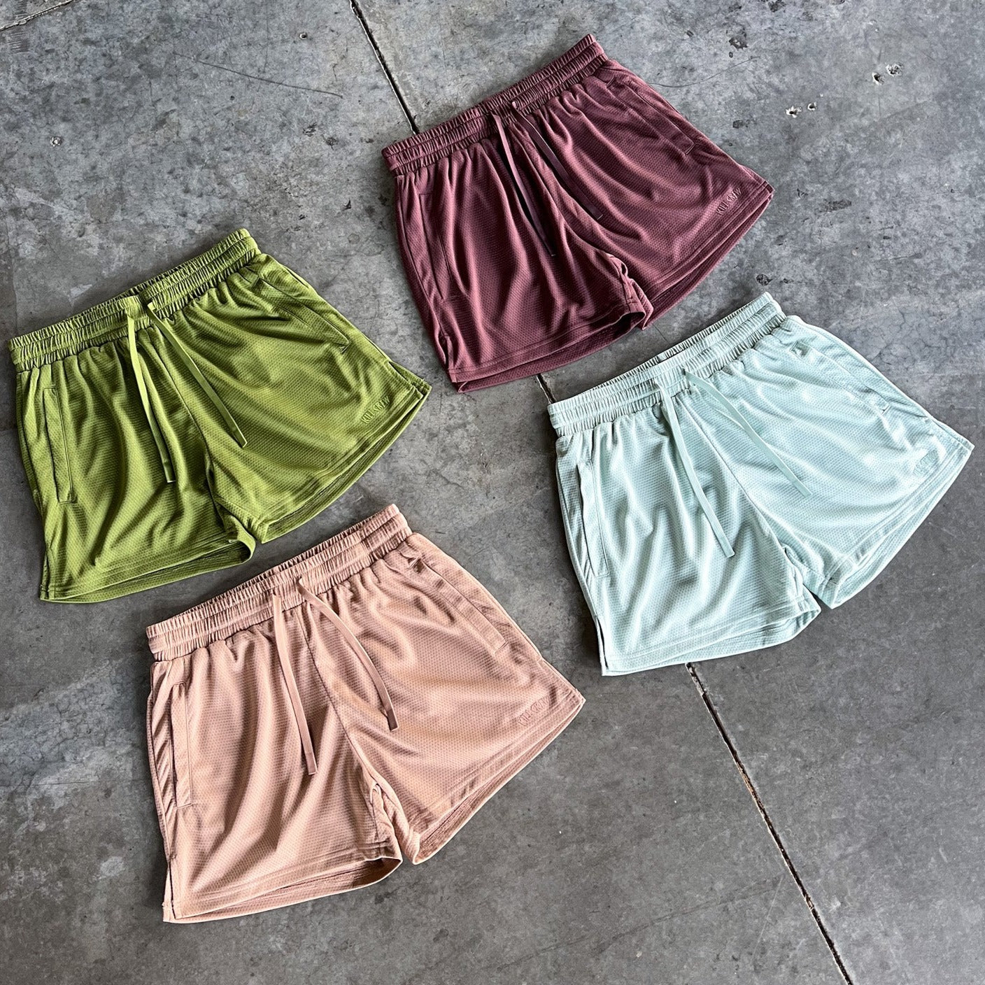 SIMPLE MUAY THAI SHORTS (MID THIGH CUT) - MINT