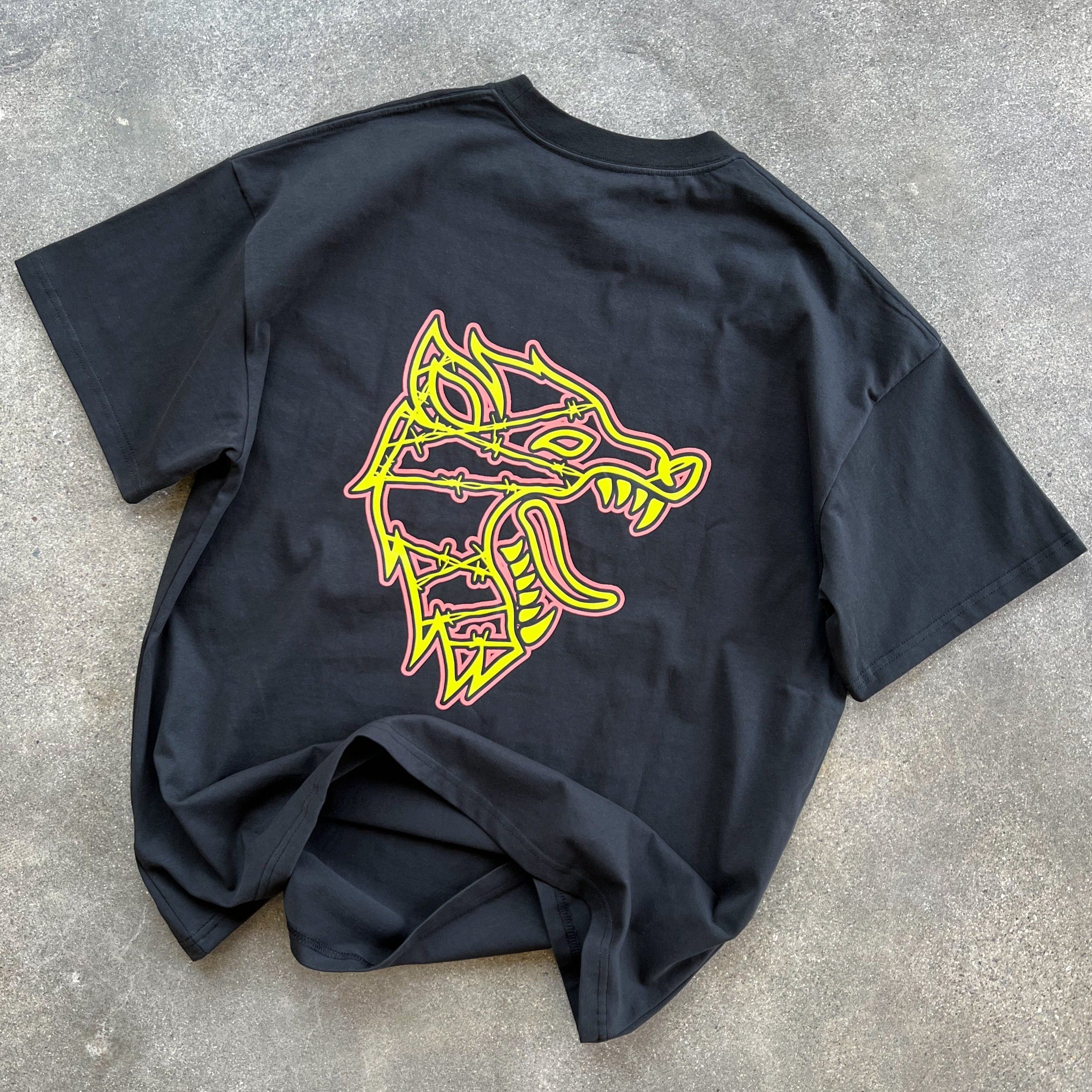 OVERSIZED WOLF - BLACK / YELLOW