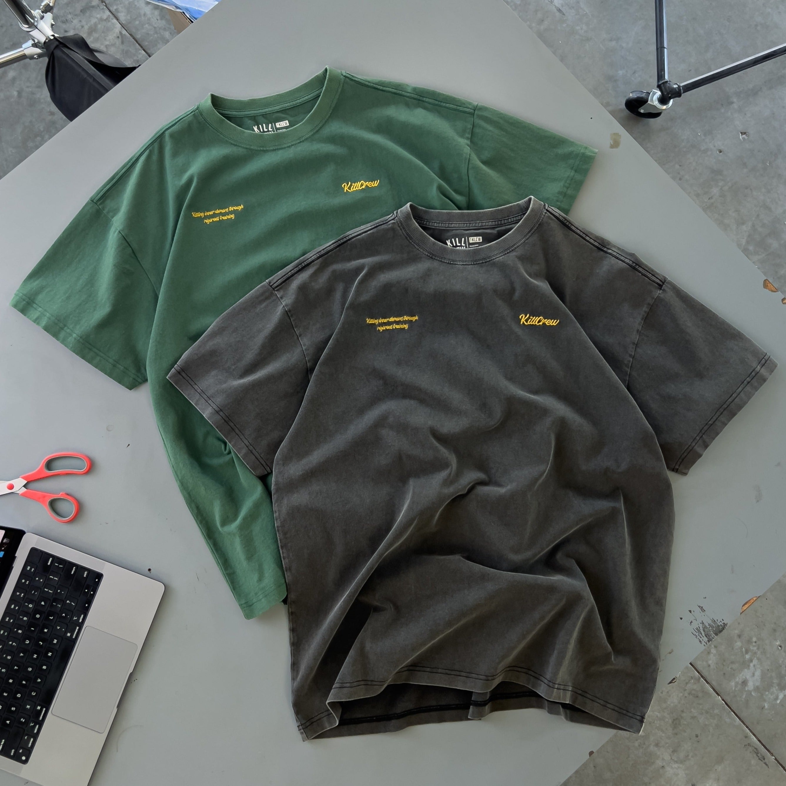 OVERSIZED LUX SCRIPT T-SHIRT - GREEN / YELLOW