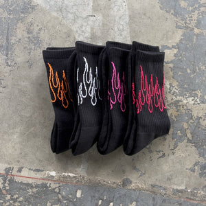 FLAME HIGH SOCKS - BLACK / WHITE