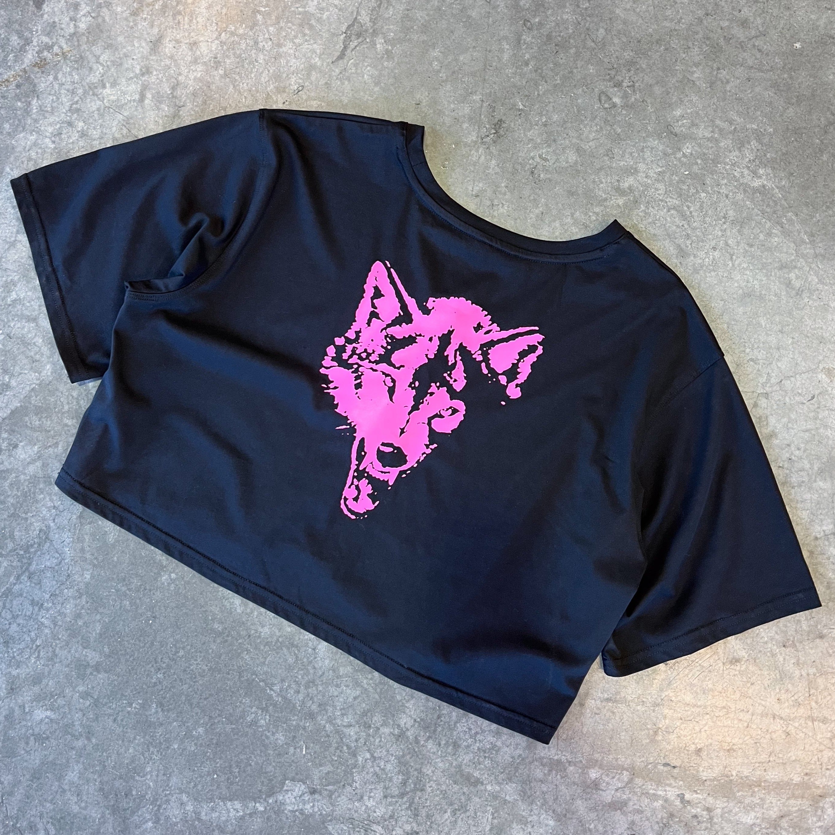 WOLF CROP TOP - BLACK / PINK