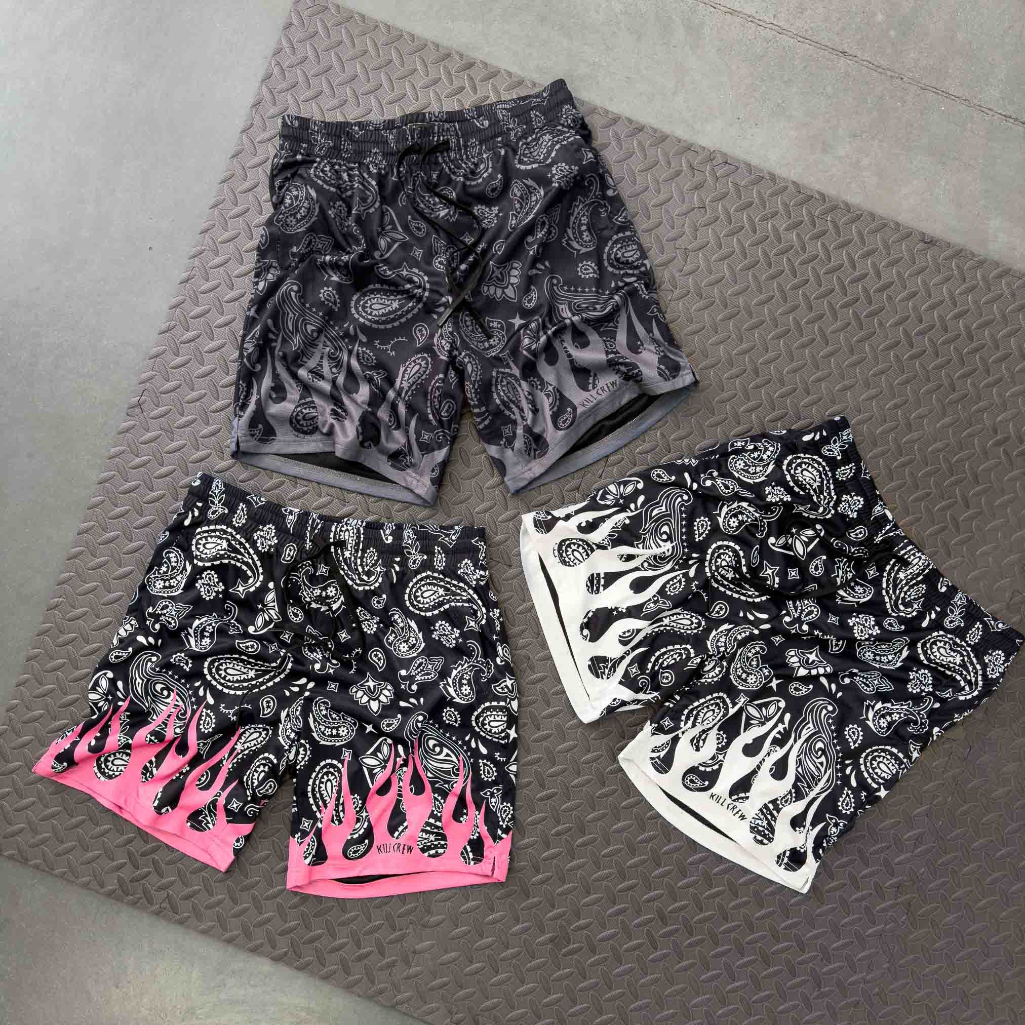 BANDANA FLAME SHORT (REGULAR CUT) - BLACK / WHITE