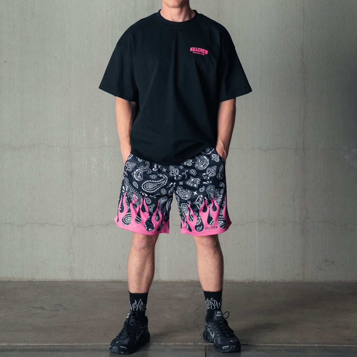 BANDANA FLAME SHORT (REGULAR CUT) - BLACK / PINK