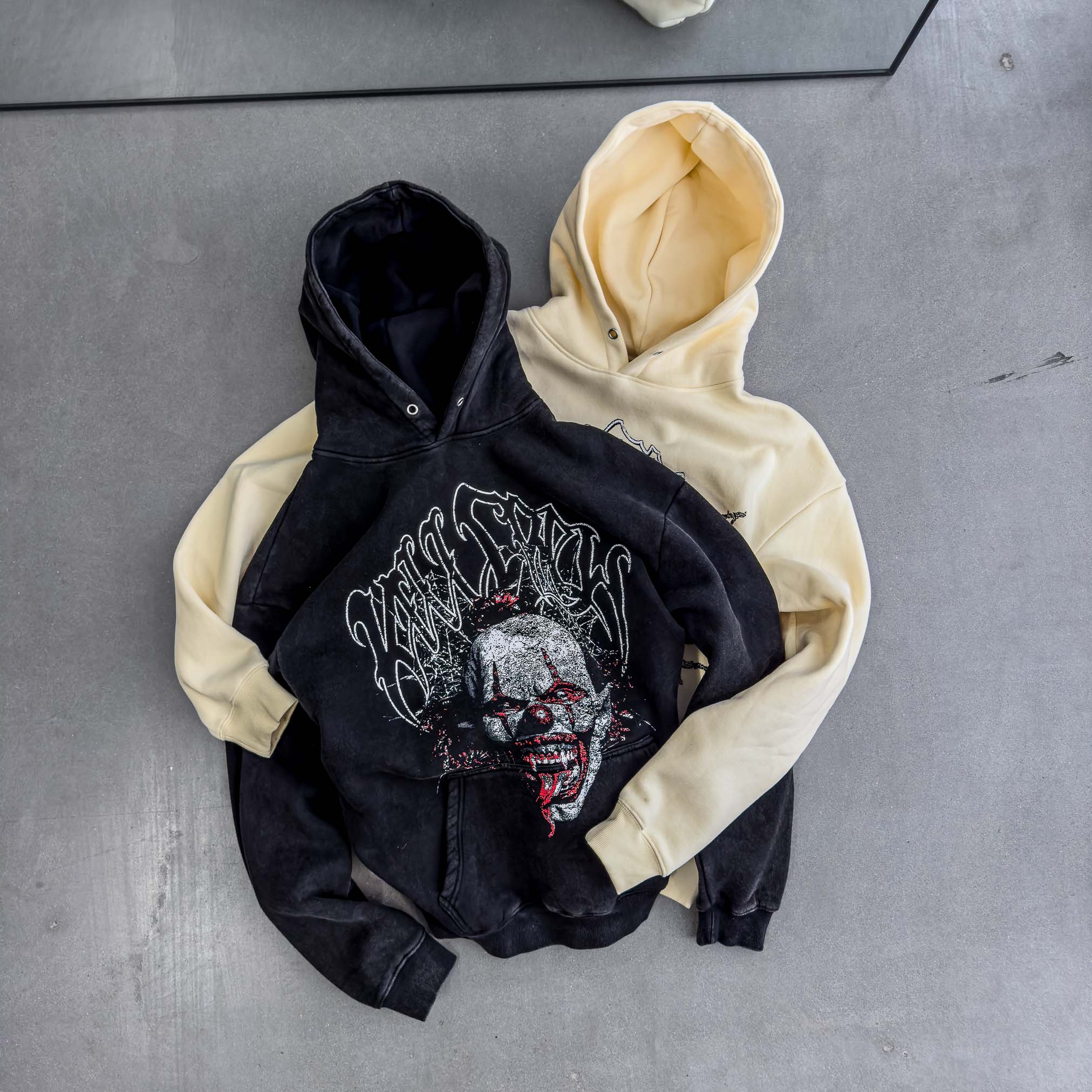 OVERSIZED LUX "PSYCHOTIC CLOWN" HOODIE - BLACK