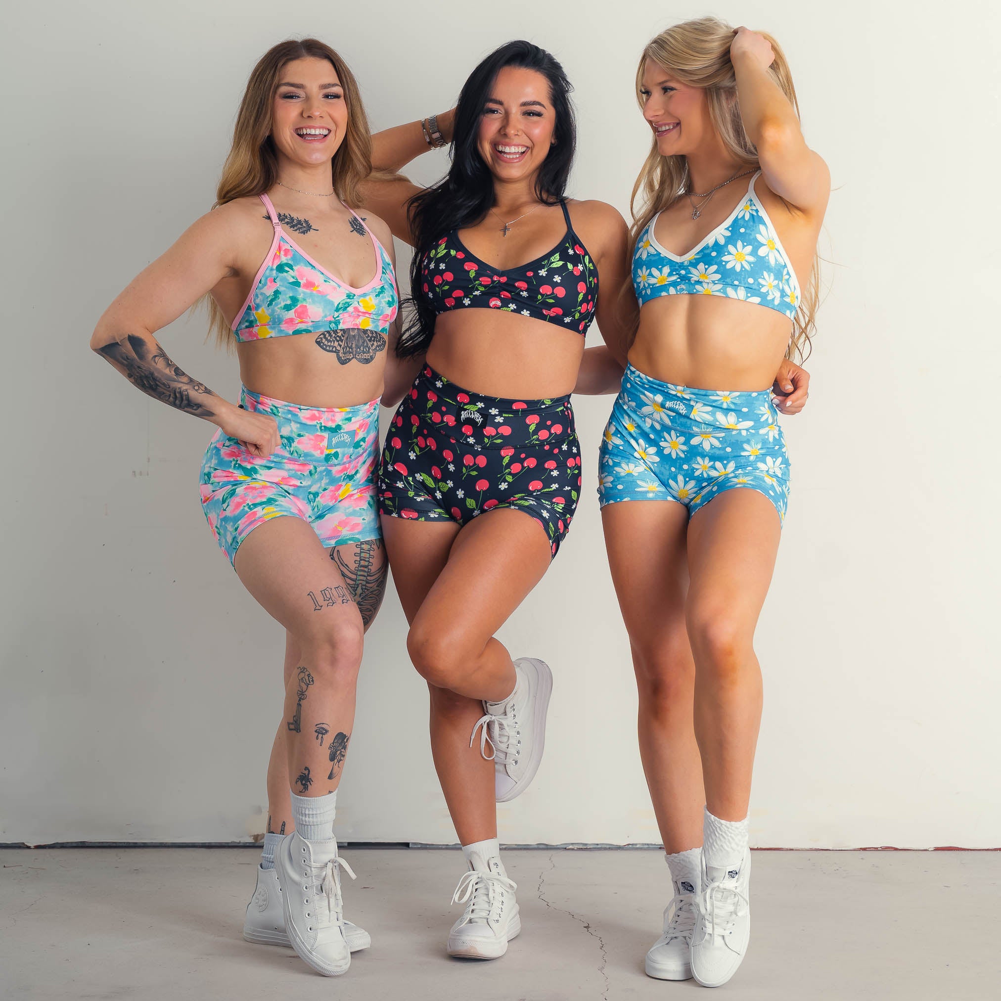 MEDIUM SUPPORT SPORTS BRA "DAISY FIELD"