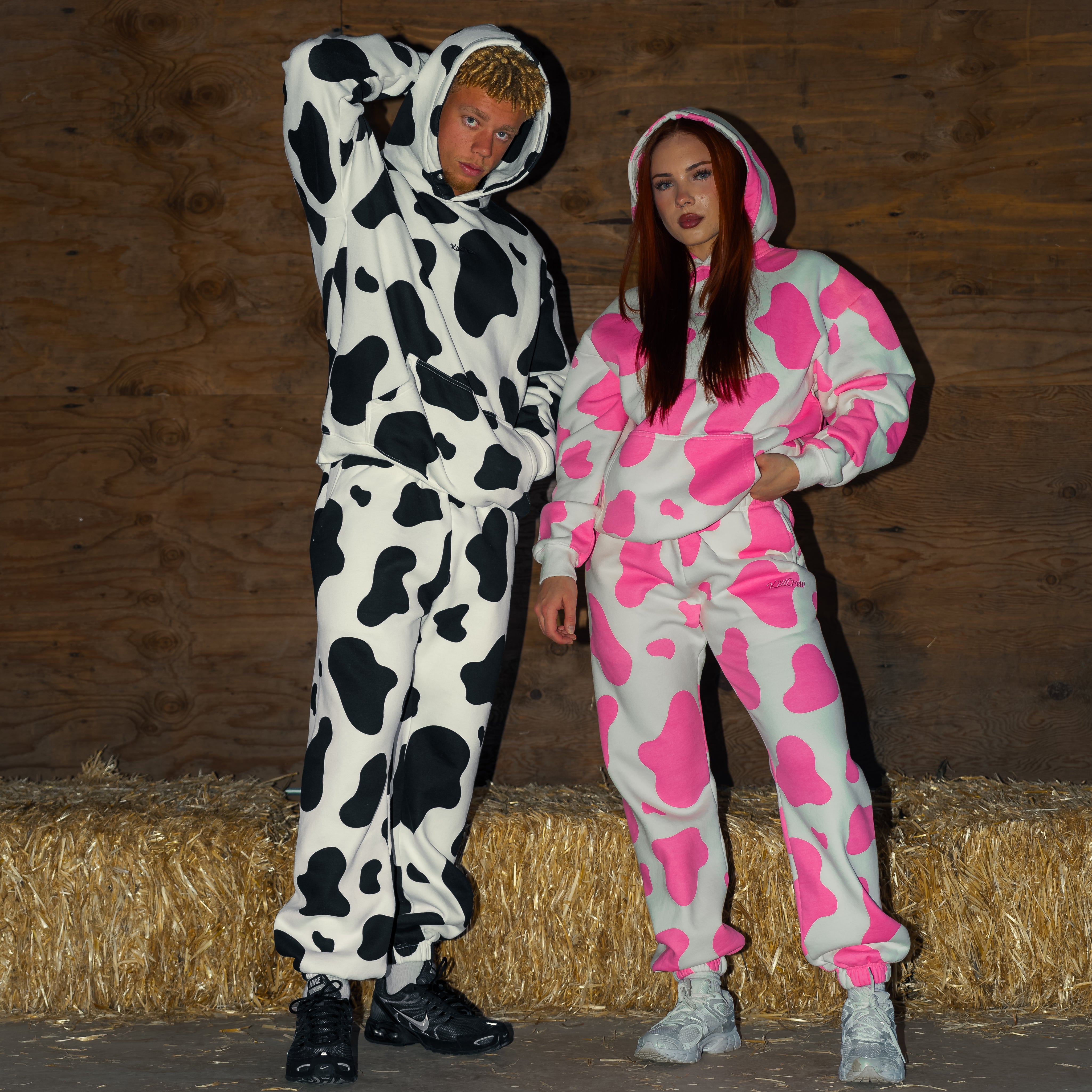 OVERSIZED LUX "MOO MOO" SWEATPANTS - PINK