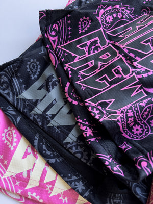 MUAY THAI SHORTS (MID THIGH CUT) BANDANA - BLACK / PINK