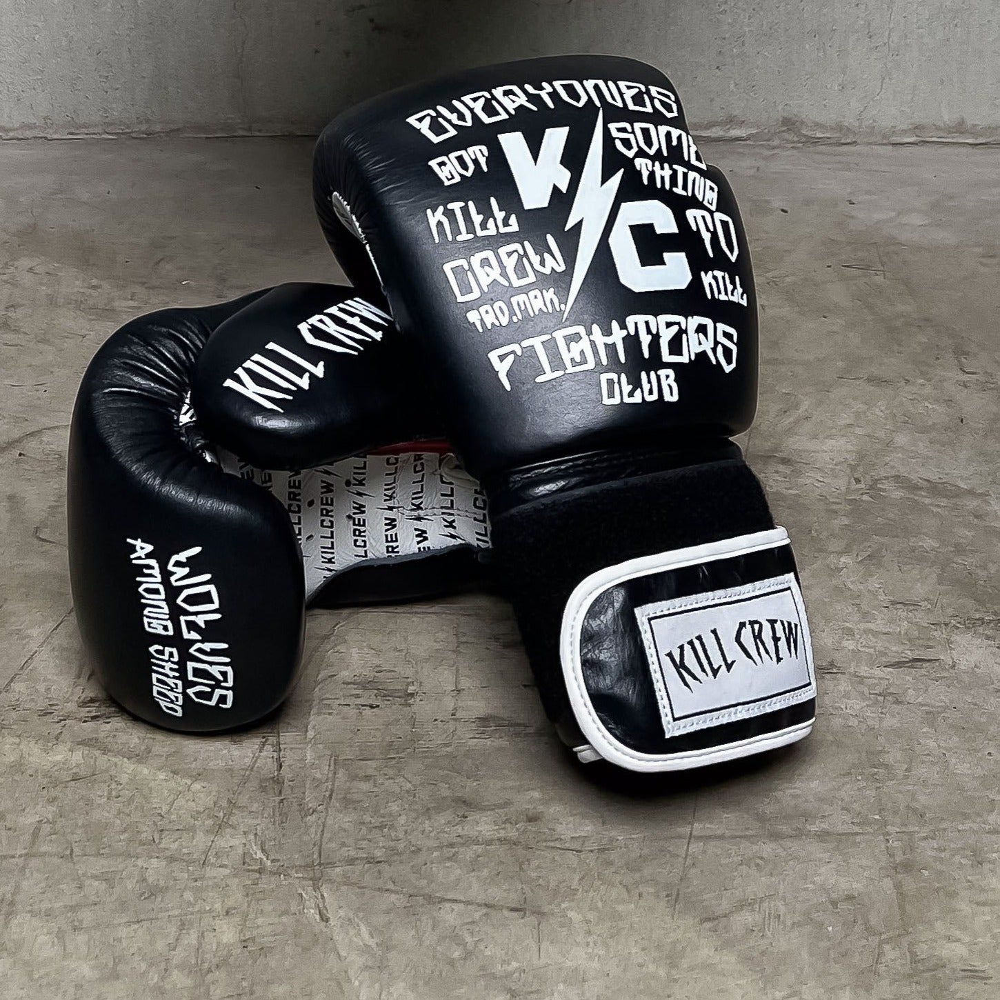 boxing_gloves_9.14.2023-1.jpg