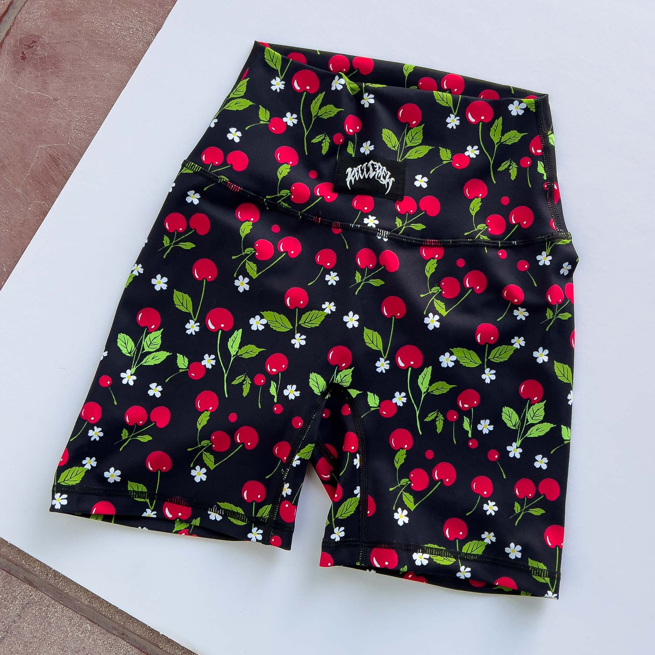 SCRUNCH BIKER SHORTS "CHERRY BOMB"