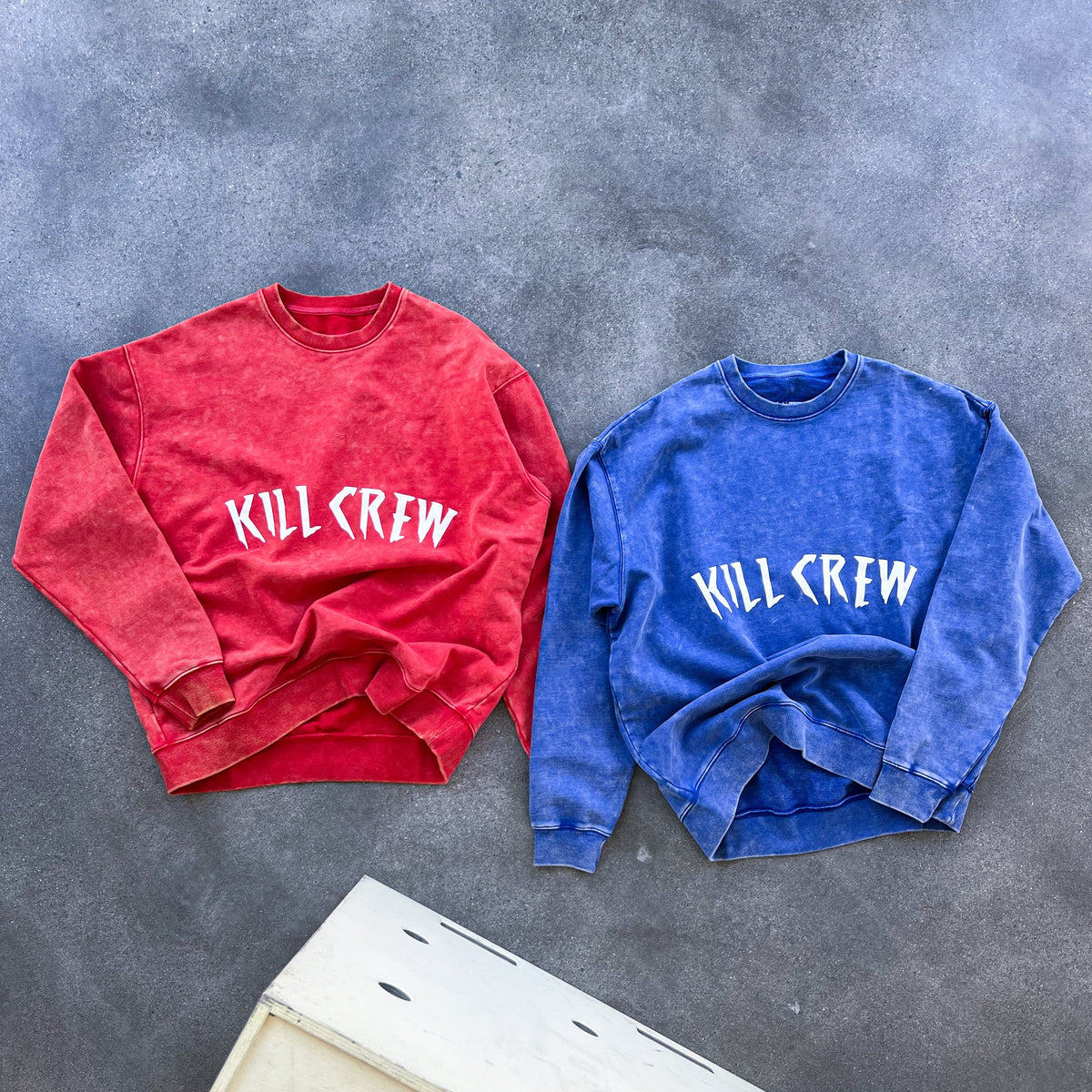 Dolan twins outlet crewneck red